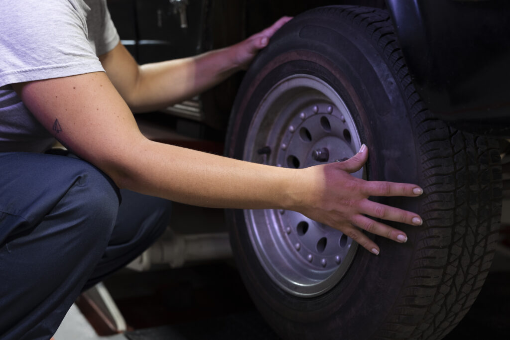 Emergency Tyre Fitting | Mobile Tyre Rescue